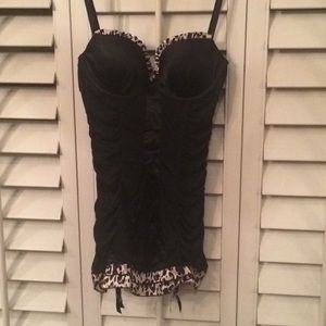 NWOT Victoria’s Secret Leopard & Black teddy
